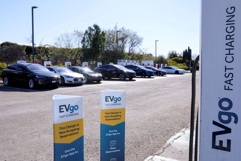 US government agencies fail to meet fleet EV targets, GAO report says