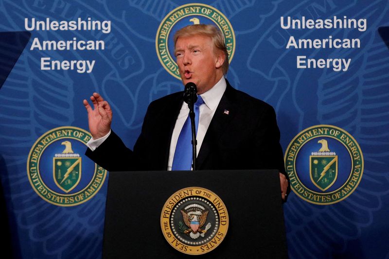 Factbox-Trump's likely first moves on US energy policy