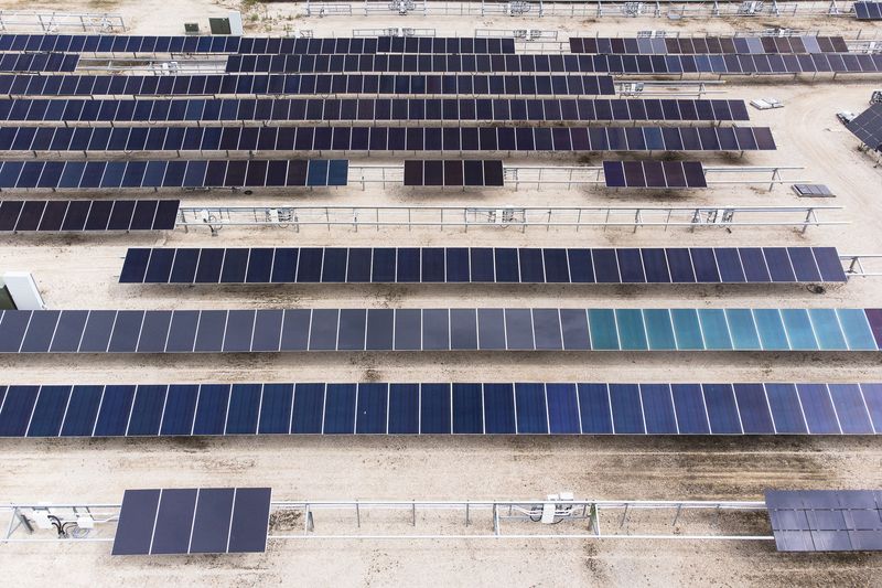 New solar plants to power majority of US electricity generation growth, EIA says