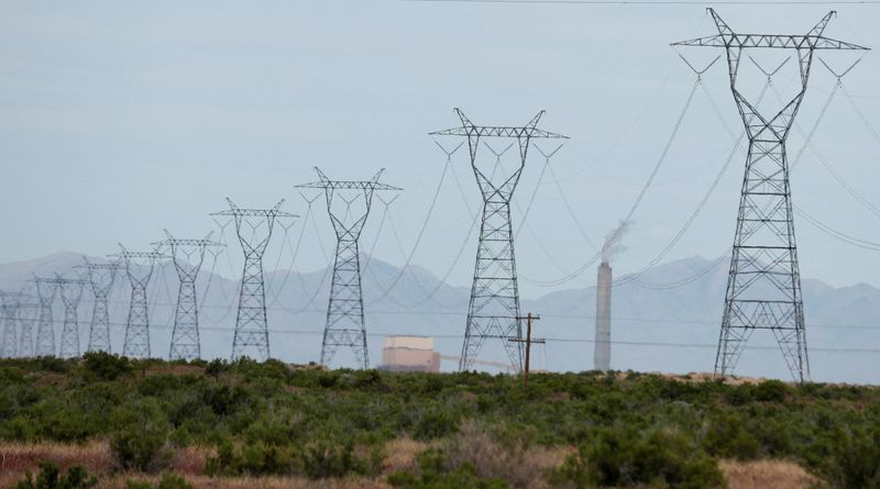 Southwest US grid operator expanding into the west
